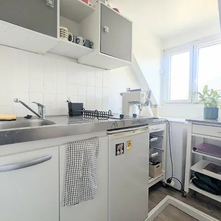 Centre - Republique Apartment Paris